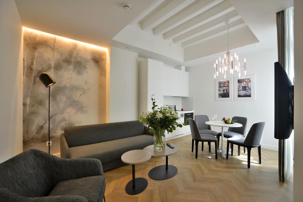 Two-Bedroom Apartment,1111404300:JPEG